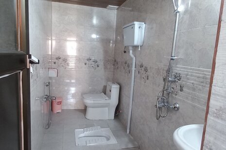 سوئیت نارنج در اقامتگاه بومگردی شیرگاه