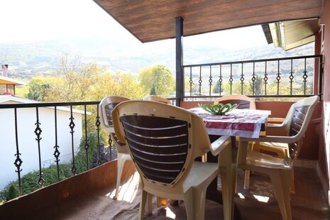 واحد دوخواب در طبقه سوم ویلای کلاردشت