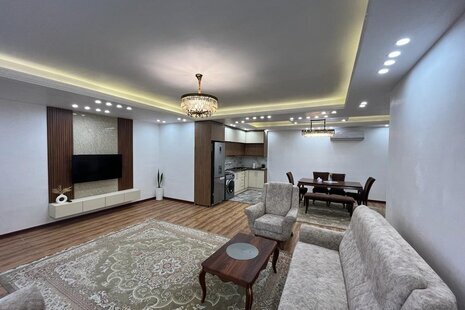 واحد استخردار در طبقه همکف ویلا در تنکابن