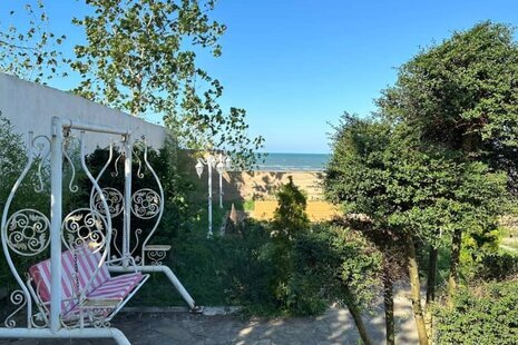 ویلا تریپلکس مبله 3 خواب پلاک اول دریا در بندر انزلی