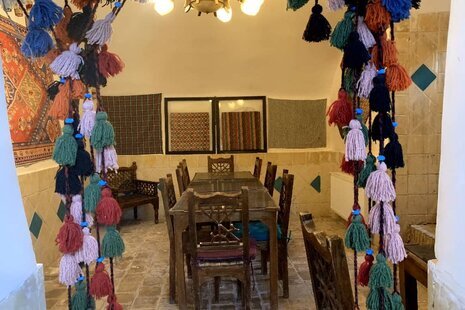 اتاق سه تخته در هتل سنتی یزد