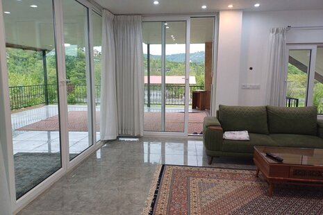 واحد تکخواب چهره در طبقه اول ویلای بابل