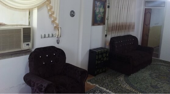 واحد در طبقه همکف ویلا پره سر