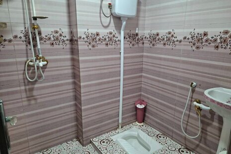 واحد مبله تکخواب در طبقه همکف ویلا در اسالم