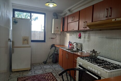 واحد دوخواب مادر در طبقه همکف ویلا در رشت