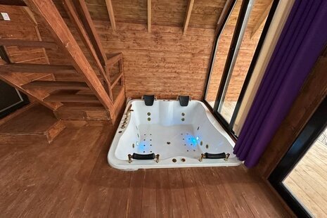 کلبه سوئیسی دوخواب الماس شمال در شیرگاه