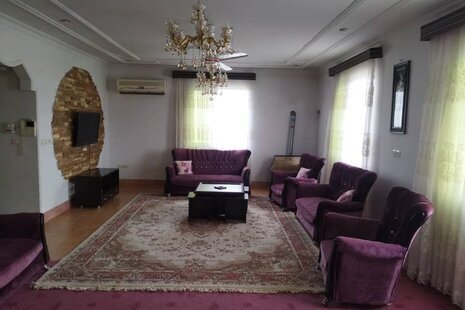 واحد در طبقه اول ویلا ساری