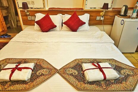 اتاق گلرخ در هتل اصفهان