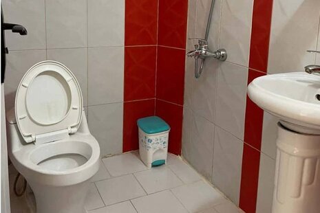 اتاق چهار تخت 202 در هتل مشهد