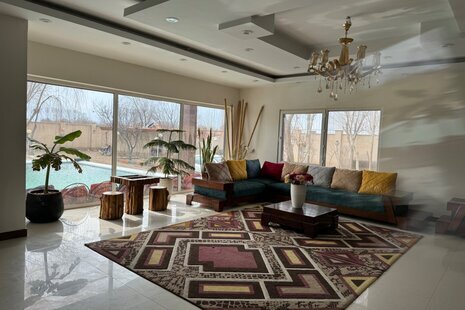 ویلا مبله استخردار سه خواب شاهان در چهارباغ