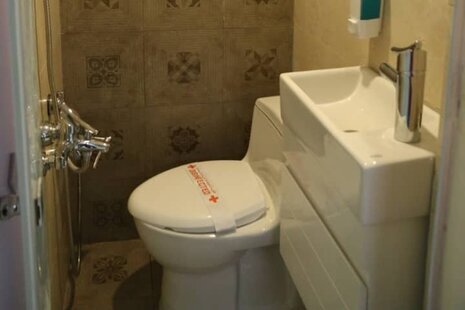 واحد سه نفره در هتل در خیابان پانزده خرداد