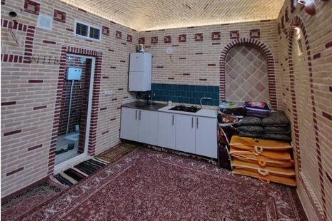 اتاق سه راه رئیس در اقامتگاه بومگردی کاشان