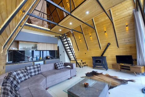 کلبه سوئیسی دوخواب  جکوزی دار در رامسر