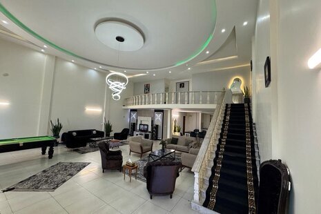 ویلا دوبلکس استخر دار سه خواب مبله در کردان