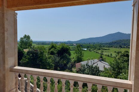 ویلا دوطبقه چهارخواب مجلّل طاسکوه در ماسال