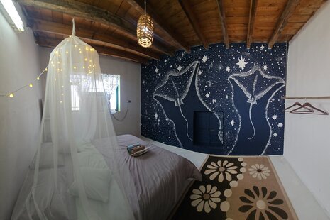 اتاق دریا 2 در بومگردی تورگان قشم