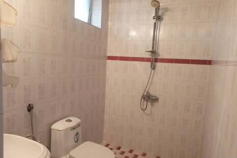 سوئیت مبله خانه راز در شیراز