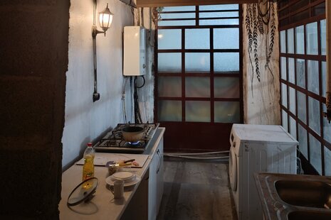 واحد شش تخت ویژه بانوان در پانسیون اهواز