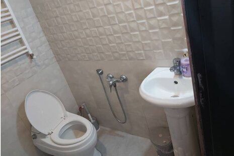 واحد دوخواب در طبقه دوم ویلا صالحی در چالوس