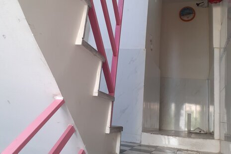 سوئیت 302 درمهمانپذیر تبریز