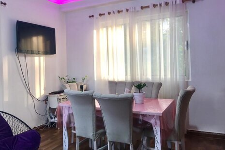 واحد تکخواب در طبقه اول ویلا شفت