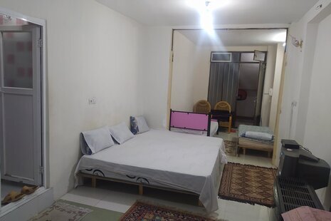 سوئیت پنج تخت کاج در قم