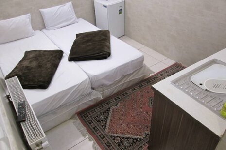 اتاق دو نفره در مهمانپذیر قم