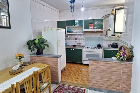 آپارتمان مبله طبقه اول شیراز