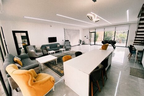 ویلا دوبلکس 3 خواب استخردار ملورین 2 در شهریار