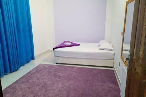 واحد تکخواب تراس دار در طبقه سوم ویلا گرگان