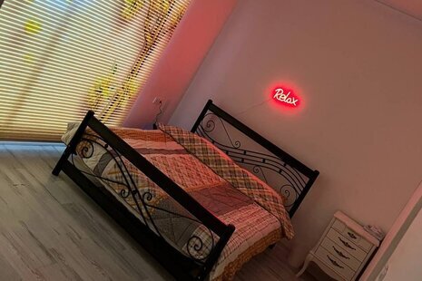 ویلا استخردار سرپوشیده مبله دوخواب قصر سفید در چهارباغ