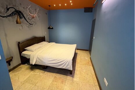 اتاق دونفره اقتصادی طبقه دو در هاستل اصفهان