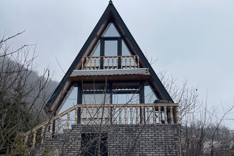 کلبه سوئیسی تکخواب جنگلی کاج در تنکابن