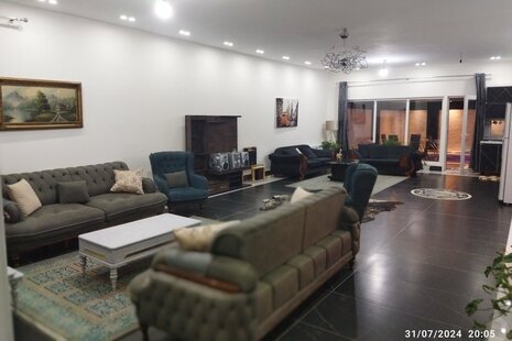 ویلا استخردار سرپوشیده آب گرم دوخواب لوکس در کردان