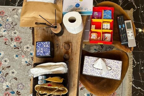 کلبه سوئیسی تکخواب در نور