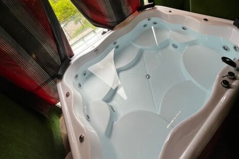 کلبه دوبلکس جکوزی دار گلبانو در سوادکوه