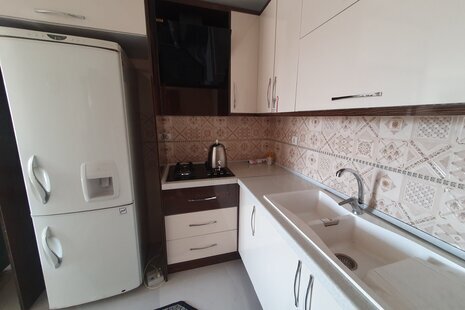 سوئیت گل زنبق 5 در گرمدره