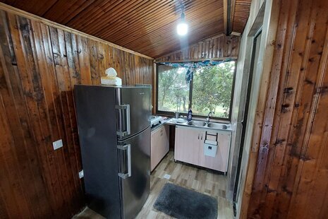 کلبه سوئیت چوبی نزدیک به ساحل در رامسر