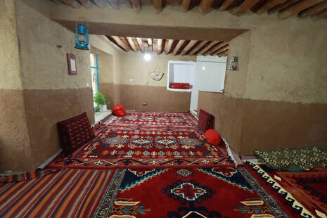 سوئیت ویلا سنتی دربست در مریوان