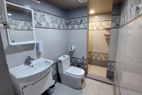 آپارتمان مبله دوخواب مجزا 1 در هتل آپارتمان بندرانزلی