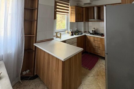 آپارتمان تک خواب در خیابان پلیس