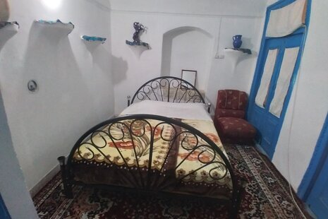 ویلا سنتی دربست 5 خواب شریف در یزد