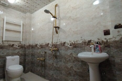 واحد تکخواب پدر و پسر در طبقه اول ویلای فومن