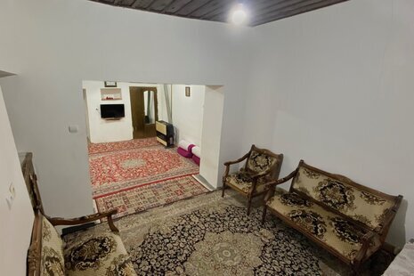 اتاق هخامنشیان در اقامتگاه بومگردی گلوگاه