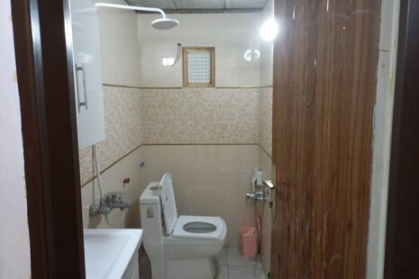 باغ ویلا تکخواب دربست جنگلی نور در باغ بهادران