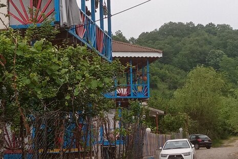 اتاق 3 در اقامتگاه بومگردی رشت