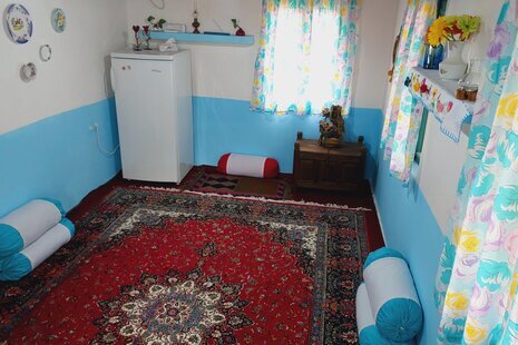 واحد تک خواب در طبقه دوم کلبه جنگلی هیرکانی در