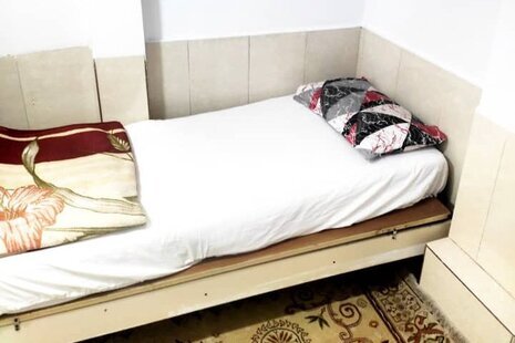 اتاق تک تخت 9 متری در مهمانپذیر مشهد