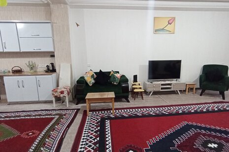 واحد مبله تکخواب طبقه همکف ویلا گل لاله 1 در گرگان