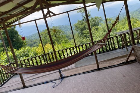 کلبه چوبی تک خواب ونوشه صحرا در شیرگاه